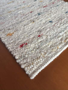 Teppichweberei Noswitz, Schafwollteppich Teppichgrundfarbe beige 145
