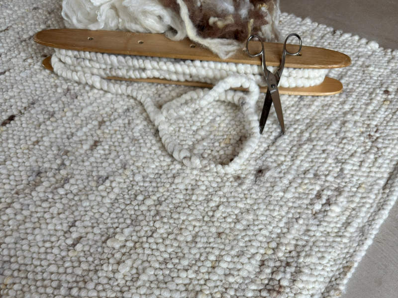 Schafwollteppich in Beige Braun hell (Karakulwolle)